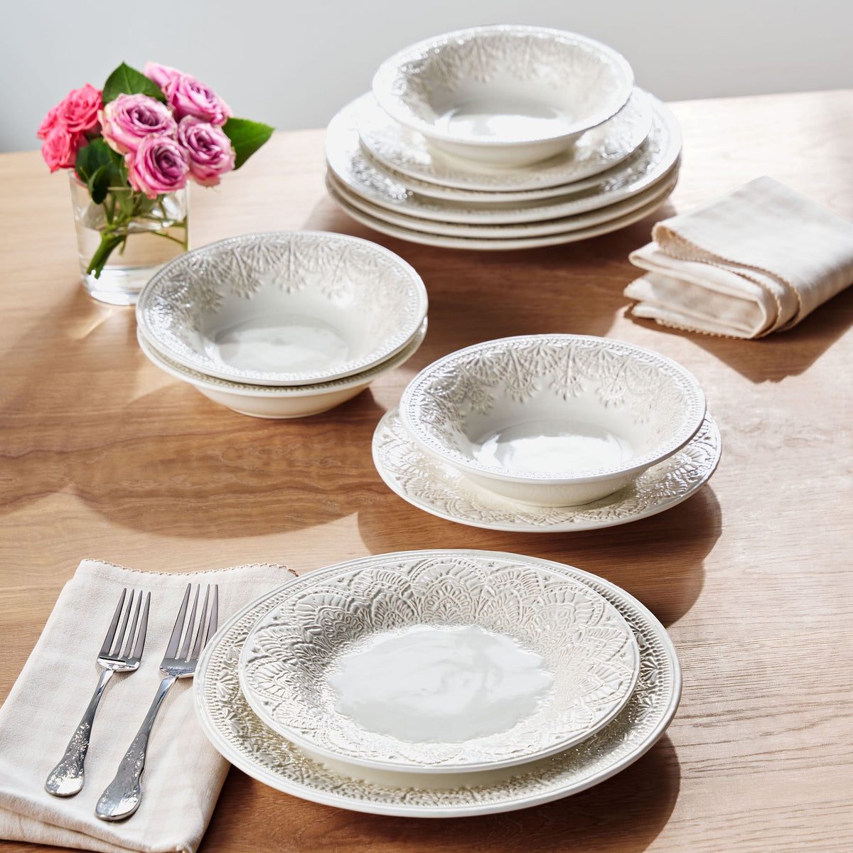 Vintage Lace 12-Piece Ceramic Dinnerware Set, Linen