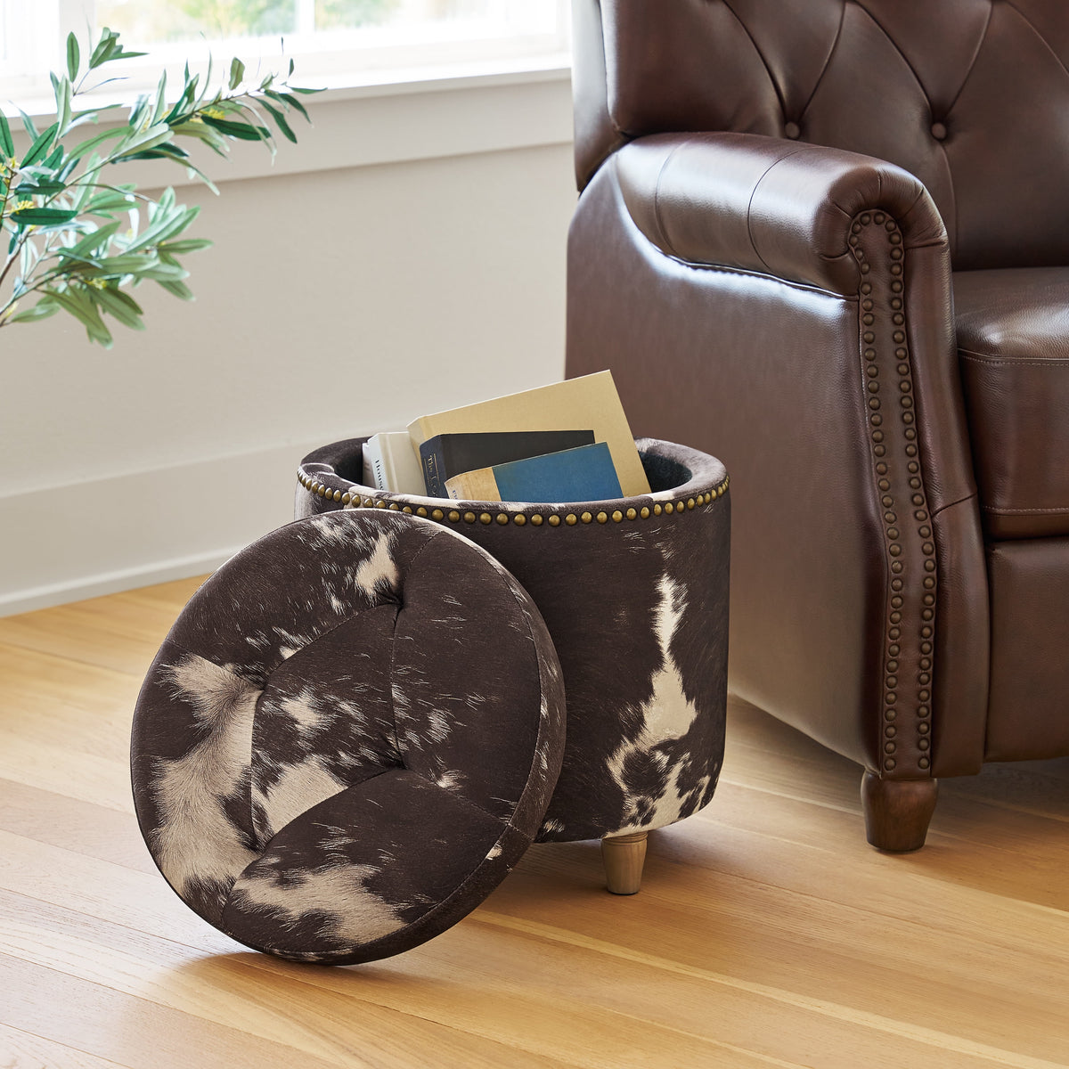 Piooner Decor Harper Round Velvet Storage Ottoman, Jade, 17.72 in