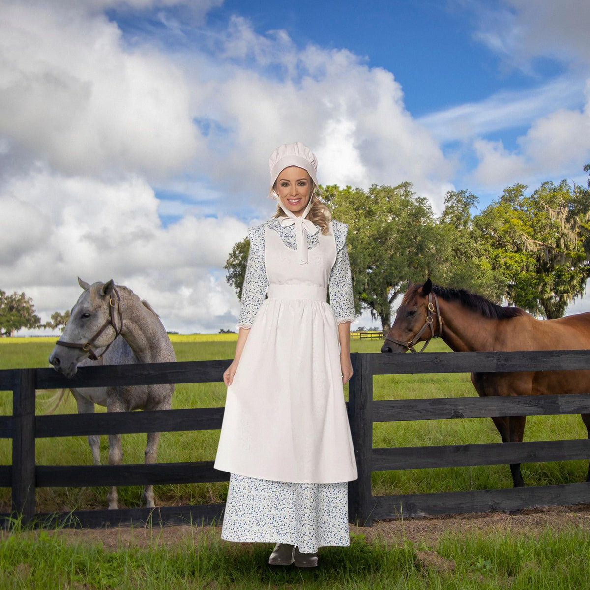 Pioneer Womens Costume with Apron and Bonnet | Large Female